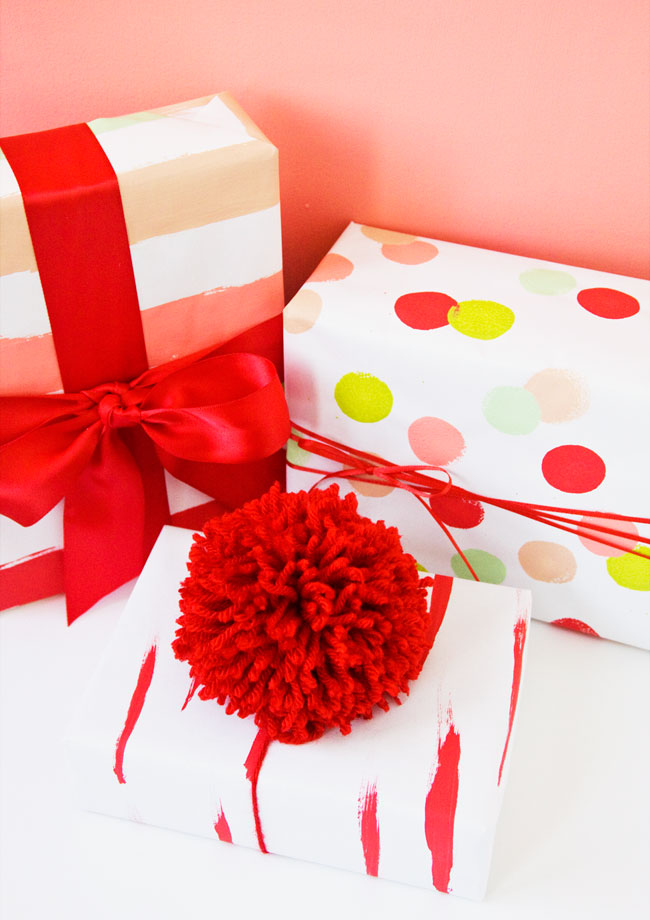 DIY Tissue Pom Pom Gift Toppers